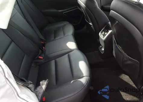 2017 Kia Cadenza Premium z USA, uszkodzony, nr VIN KNALC4J16H5062596